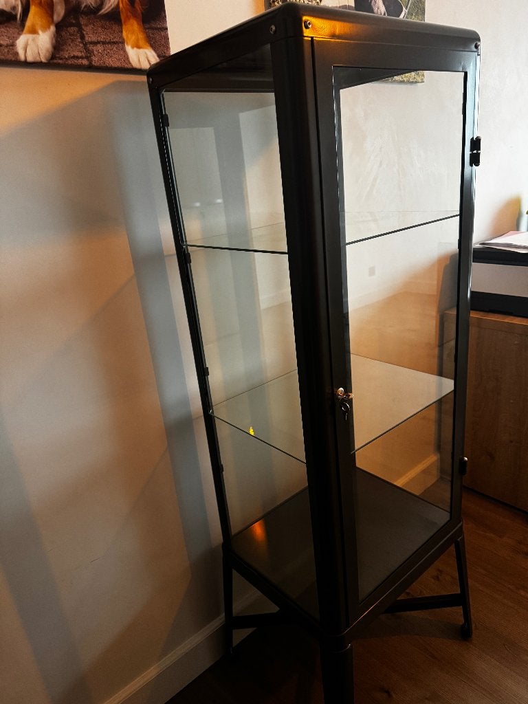 Stijlvolle grijze vitrinekast – Industrieel design, Ophalen, Met deur(en), 100 tot 150 cm, 50 tot 100 cm