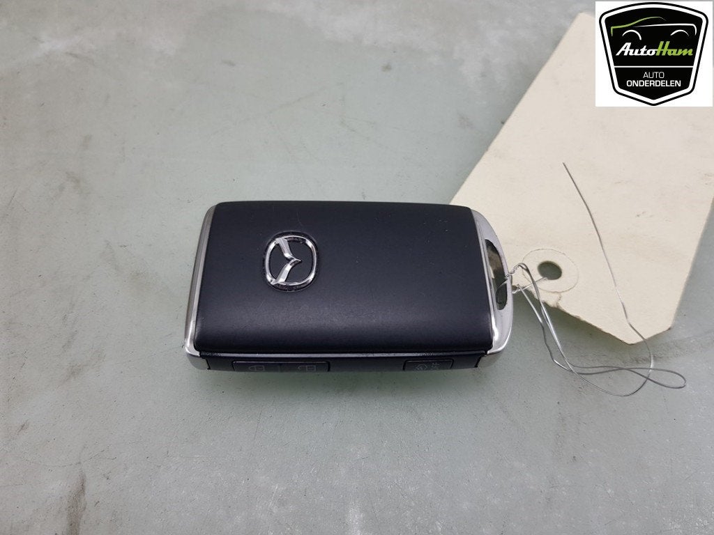 CLE Mazda 3 Sport (BP) (|BCYP675DY|BCYP675DYA|BCYP675DYB|), Hitdorfer Straße 73
51371  Leverkusen, DE, Mazda, Utilisé, Info@mazda.de