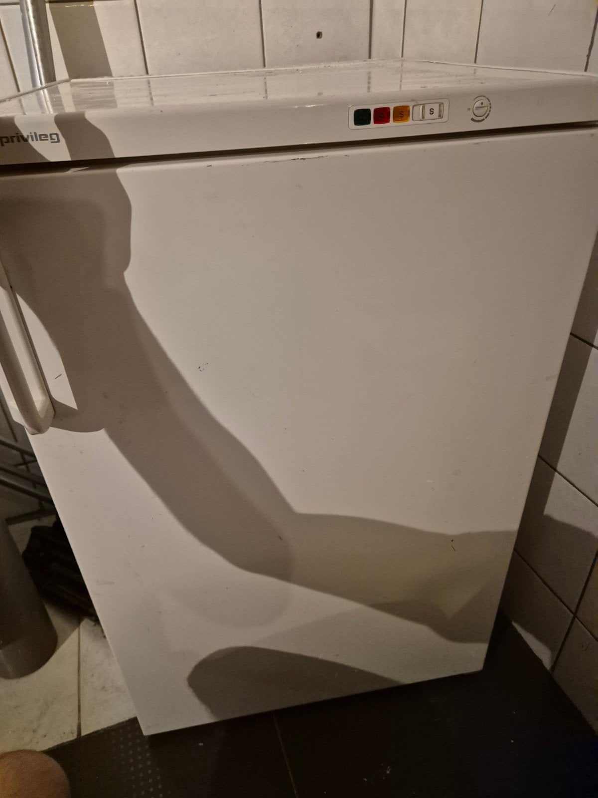 Petit frigo, Enlèvement
