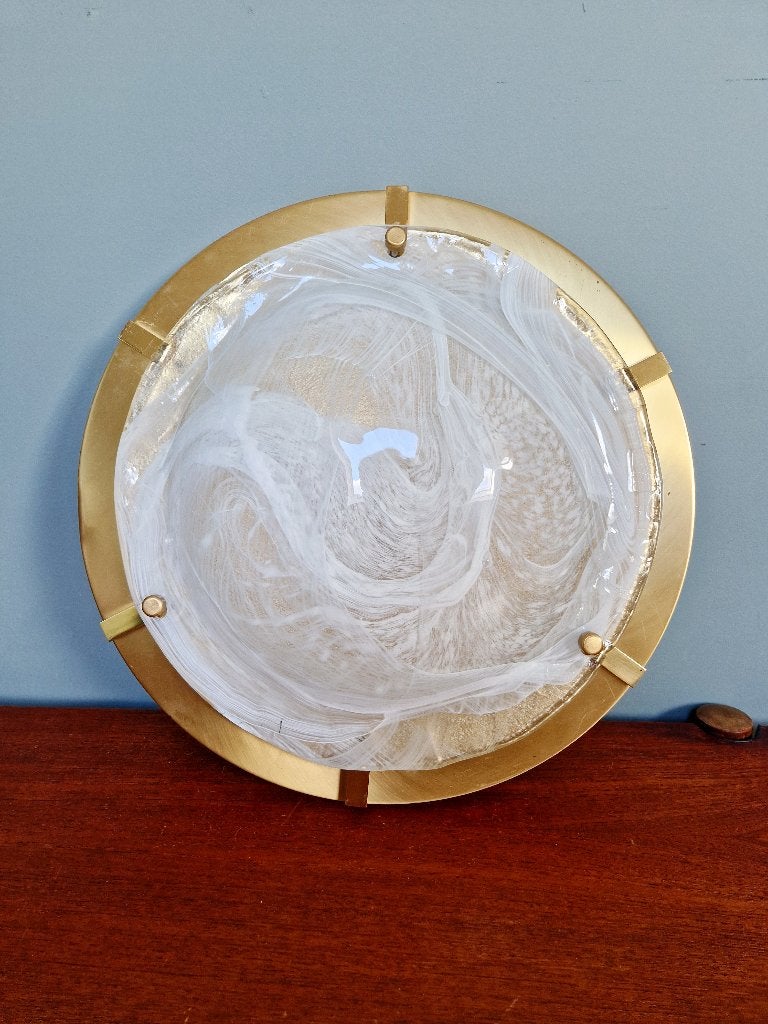 Grand plafonnier en laiton et verre de Murano, Hillebrand, Antiquités & Art, Enlèvement ou Envoi