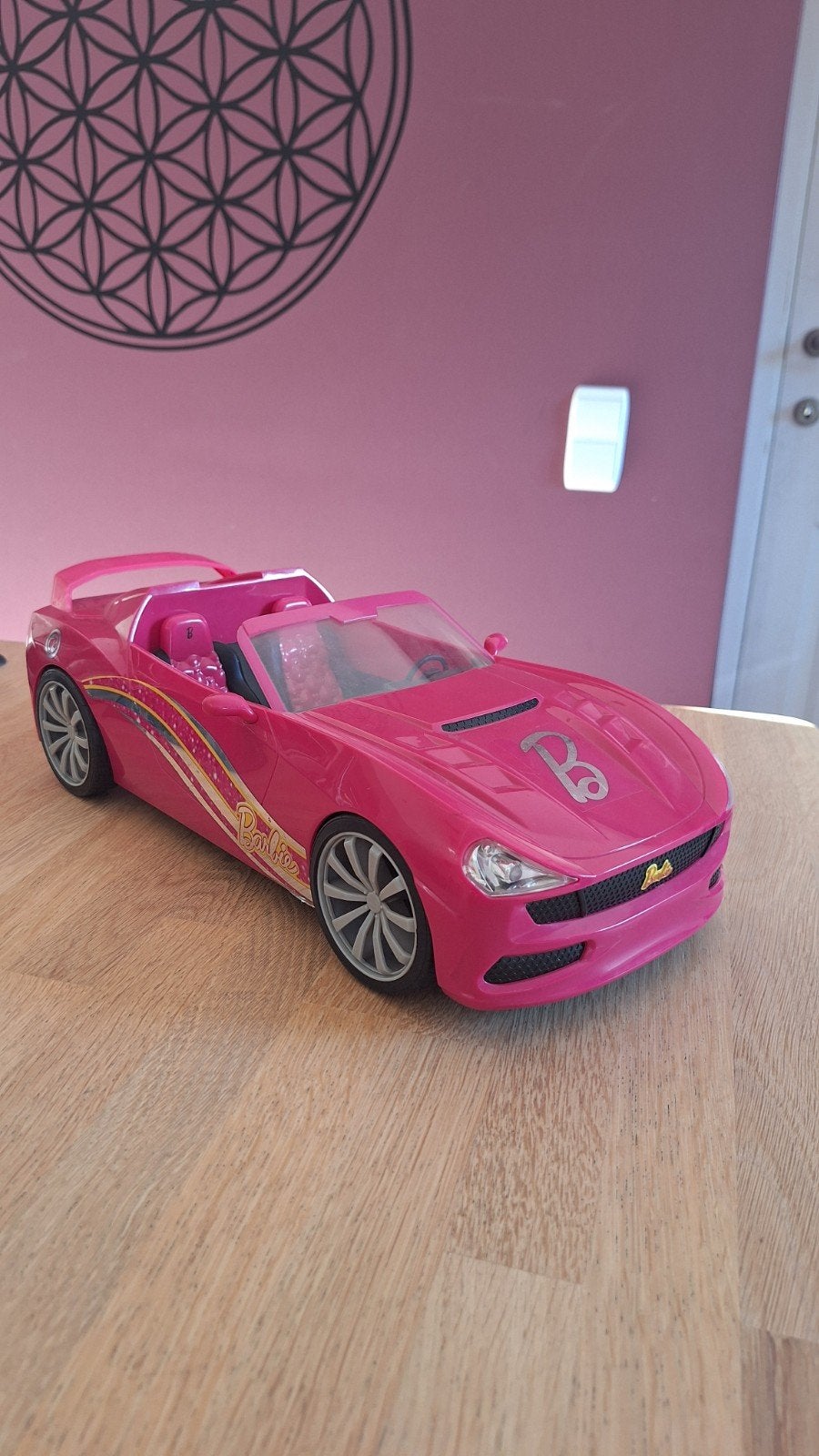 Voiture cabriolet Barbie rose Mattel 2 places, Comme neuf