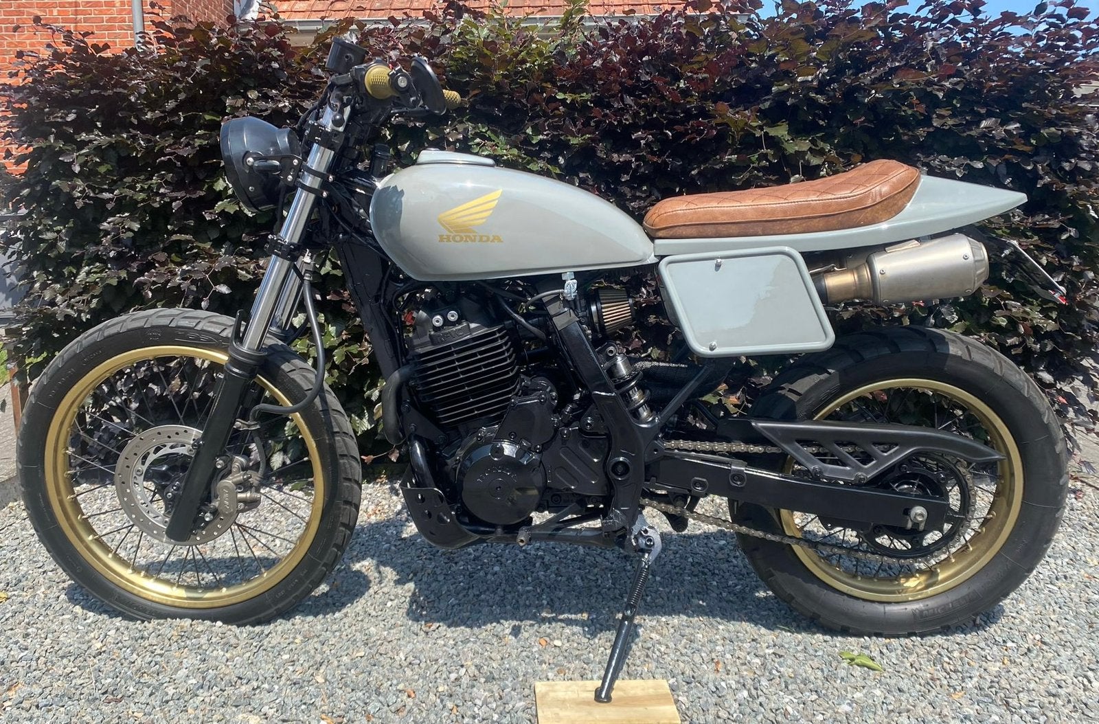 Honda Dominator Flat Tracker (1989), Sportuitlaat, Occasion, Motorrijbewijs A, Particulier