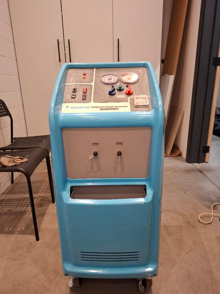 Daikin rrdq220v1 recycling equipment