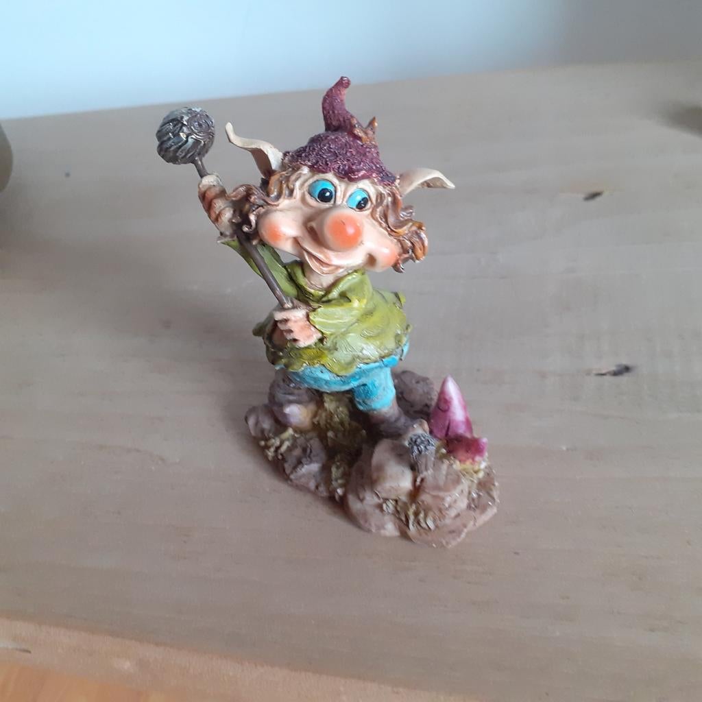 Trollen, Verzamelen, Ophalen