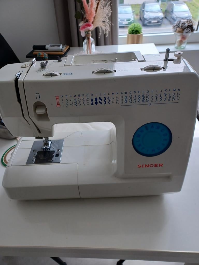 SINGER NAAIMACHINE, Ophalen, Naaimachine, Singer