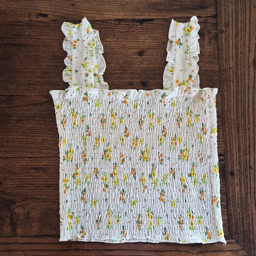 Gesmokt topje Pieces, maat XS, Kleding | Dames, Topjes, Wit, Ophalen of Verzenden, Zonder mouw, Maat 34 (XS) of kleiner