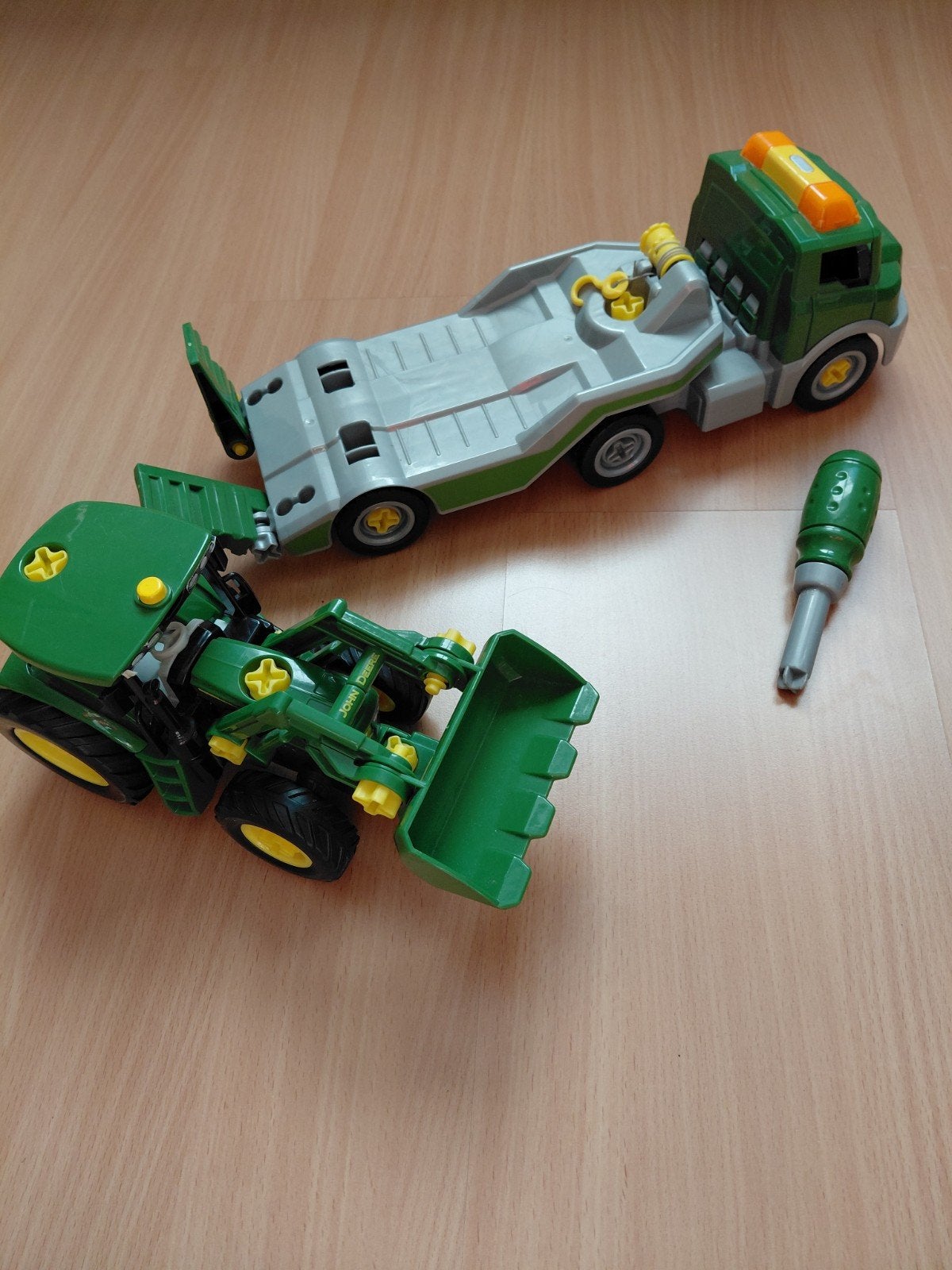 dieplader en  tractor, Ophalen of Verzenden, Zo goed als nieuw