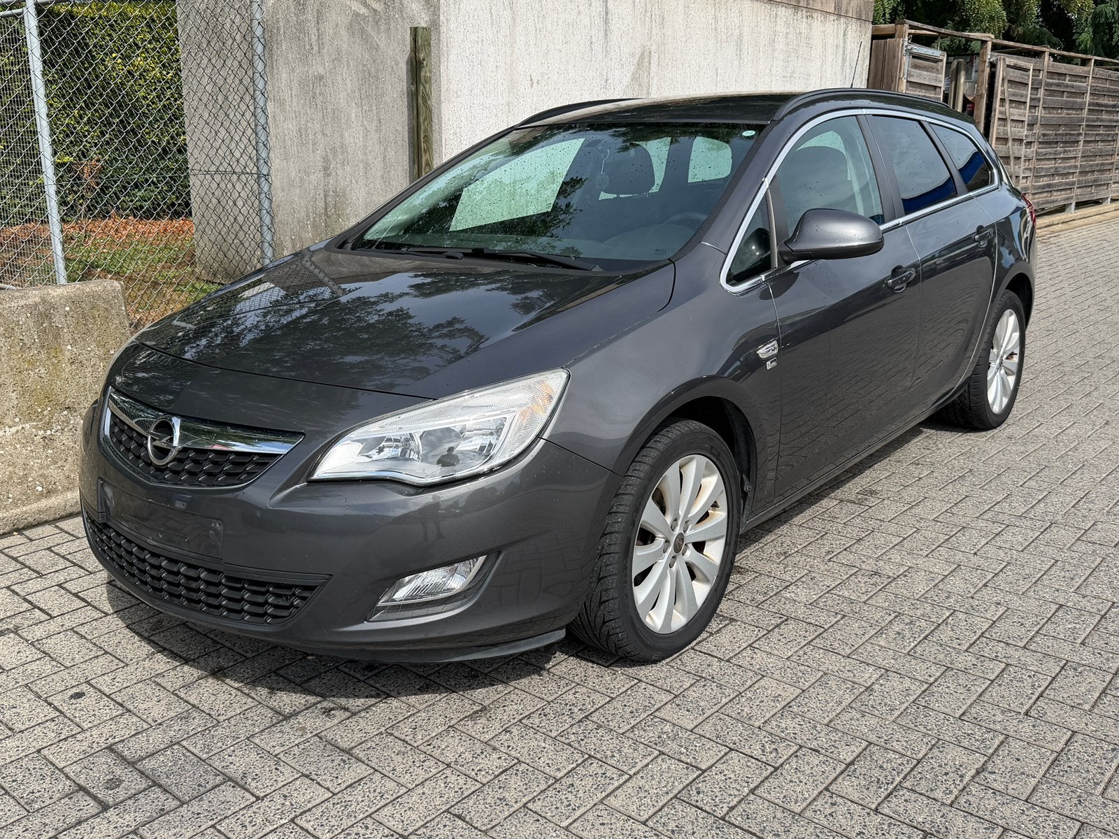 Opel Astra 1.4 Turbo  prête à être immatri, ct valable 2 ans, Achat, 1503 kg, Boîte manuelle, Noir