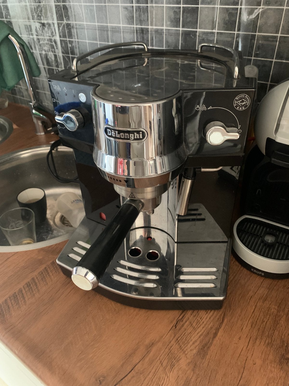 Delongi espresso machine, Elektronische apparatuur, Koffiezetapparaten, Zo goed als nieuw, Stoompijpje, Ophalen