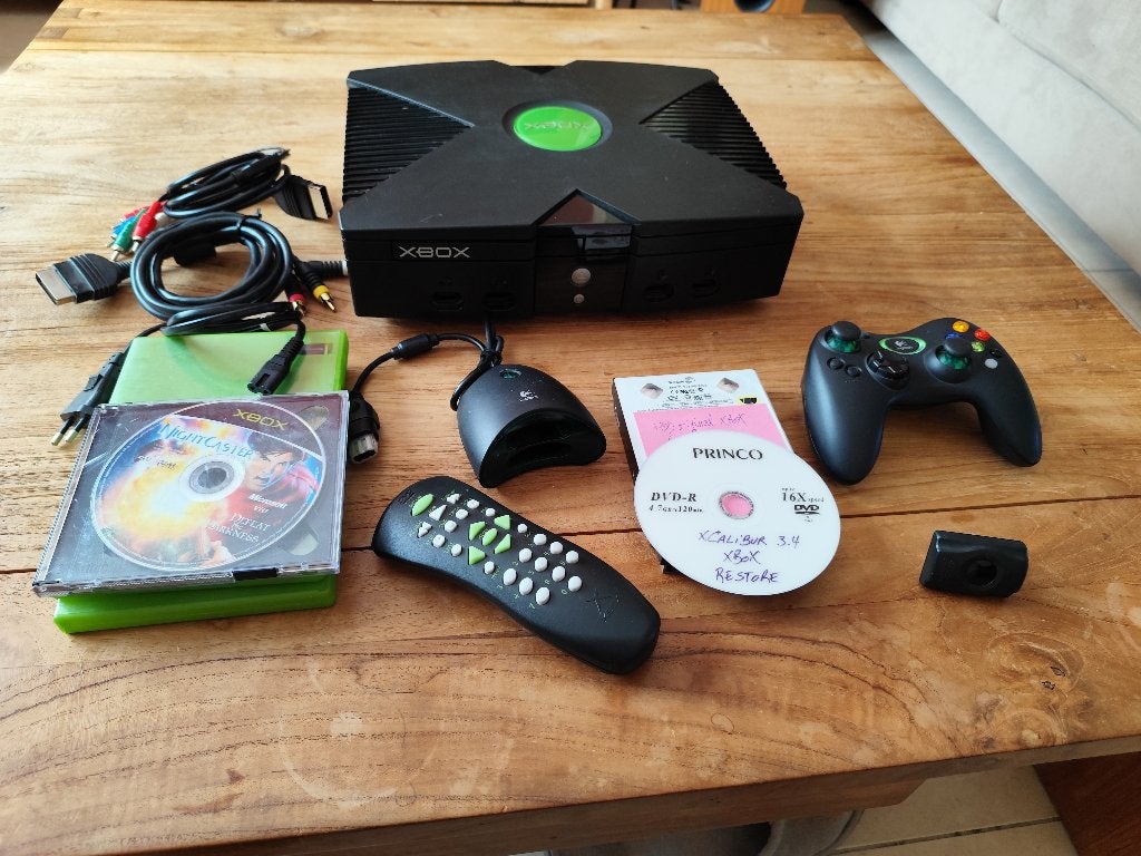 Console Xbox modifiée plus accessoires, Consoles de jeu & Jeux vidéo, Consoles de jeu | Xbox Original, Enlèvement ou Envoi, Utilisé