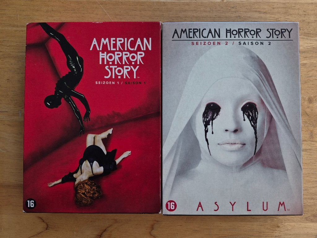 Lots coffrets DVD American Horror Story saisons 1 & 2, Bonusmateriaal, Gebruikt, Vanaf 16 jaar, Nederlands