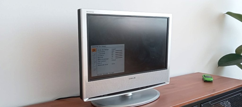 Sony Bravia TV — 19 inch — TV, Audio, Tv en Foto, Televisies, Ophalen, 50 Hz, Zo goed als nieuw, HD Ready (720p)