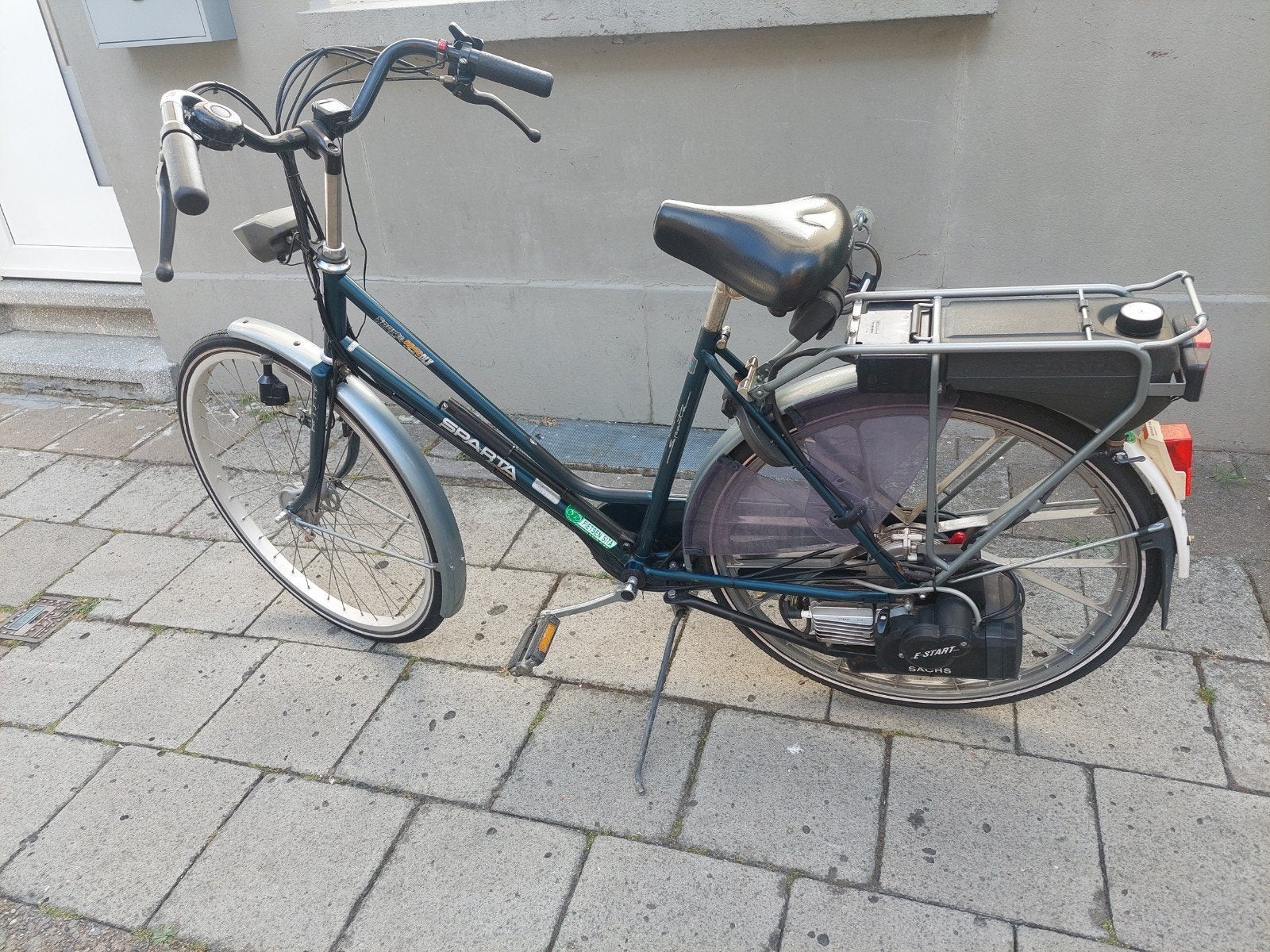 Spartamet hulp motor 2t, Ophalen