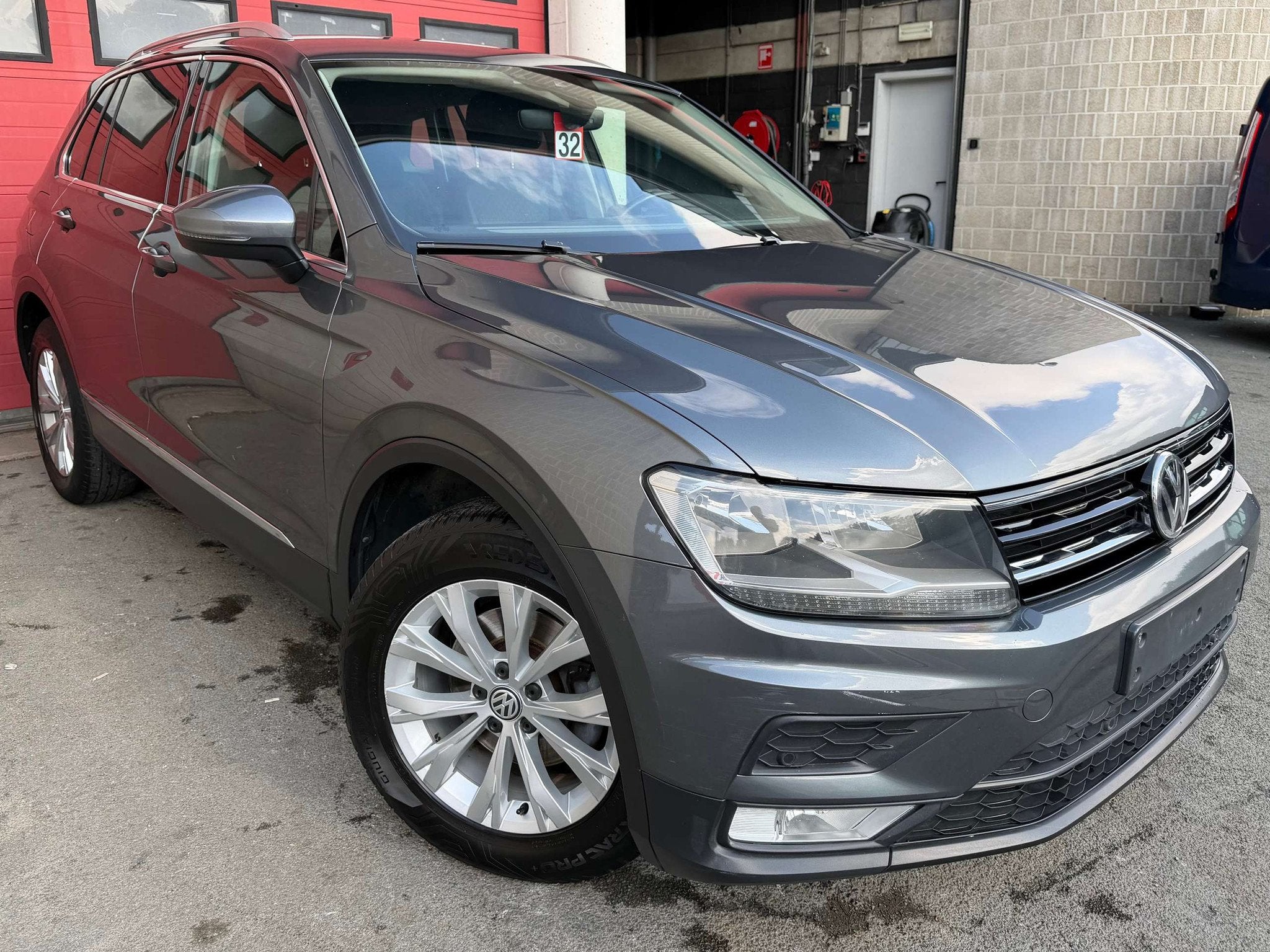 Volkswagen Tiguan 1.4 TSI Comfortline BMT + NAVIGATION, 1395 cm³, Argent ou Gris, Achat, Entreprise