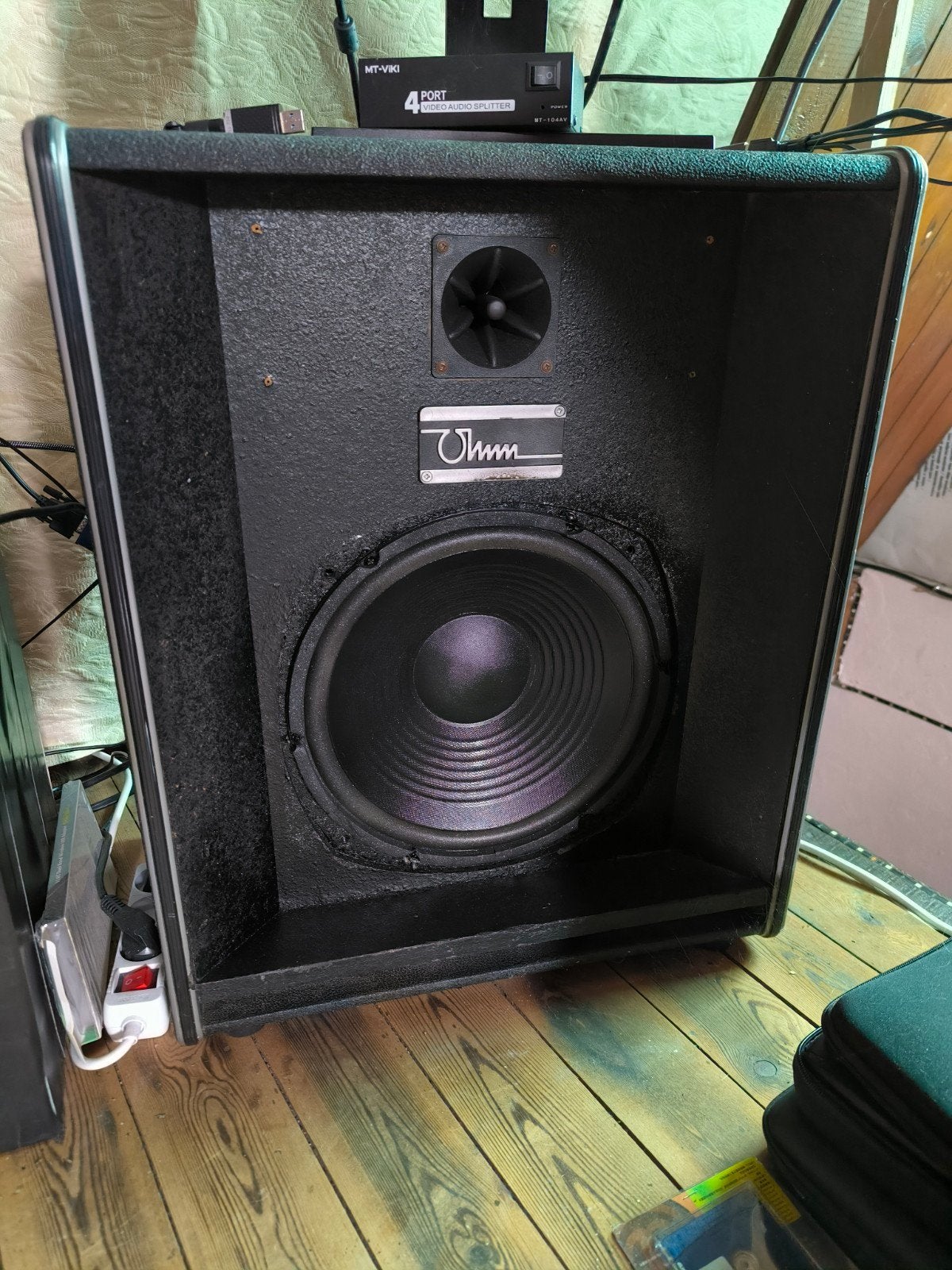 2 stuks. Verkoop.  Wegens.  Een te overdreven hoeveelheid, Audio, Tv en Foto, Luidsprekerboxen, Ophalen