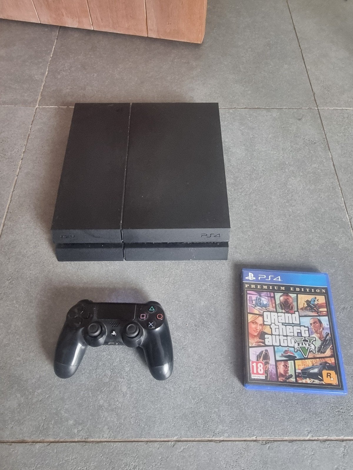 Playstation 4 met controler incl. gta5, Games en Spelcomputers, Ophalen, Zo goed als nieuw, Met 1 controller, Original