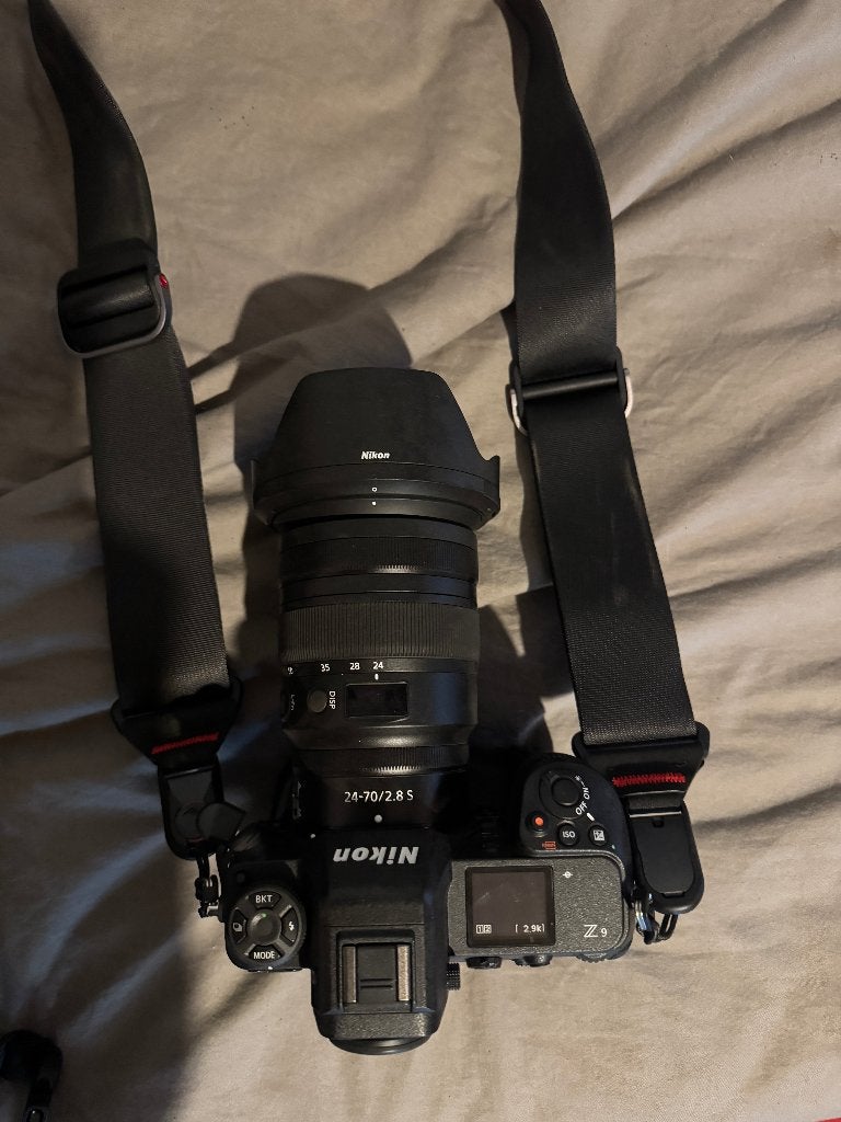 Appareil photo Nikon Z9, Services & Professionnels