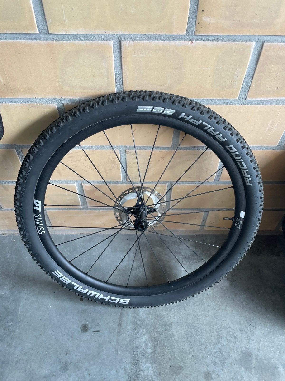 Wielen dt swiss 350 naaf 650db, Ophalen, Zo goed als nieuw