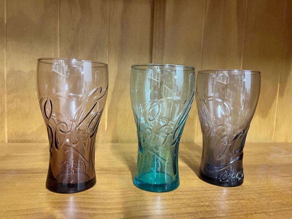 Coca Cola glazen 3 stuks in verschillende kleuren, Ophalen, Nieuw, Frisdrankglas
