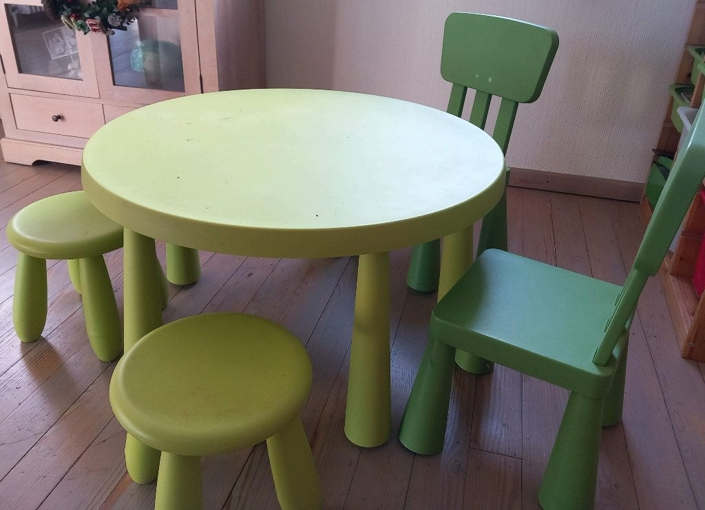 Table verte enfant IKEA et chaises, Enlèvement, Utilisé, Table(s) et Chaise(s)
