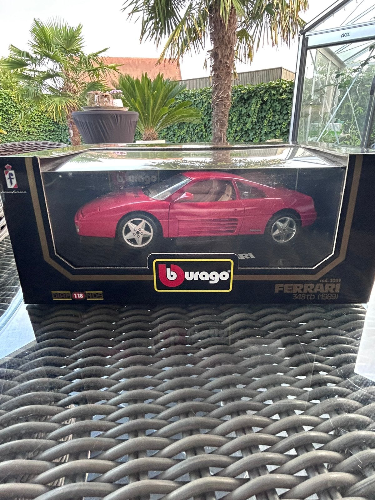 Burago Ferrari 348 ème 1989 1/18, Enlèvement, Comme neuf, Burago