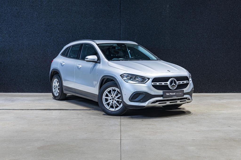 Mercedes-Benz GLA-klasse GLA 180 Business Solution NAVI | CA, Stof, Gebruikt, 4 cilinders, 136 pk