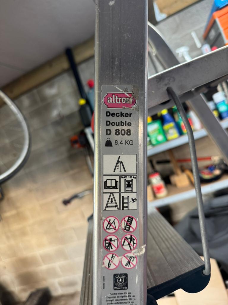 Altrex 7 sport trapladder, Doe-het-zelf en Bouw, Ophalen, Gebruikt, Ladder, 2 tot 4 meter