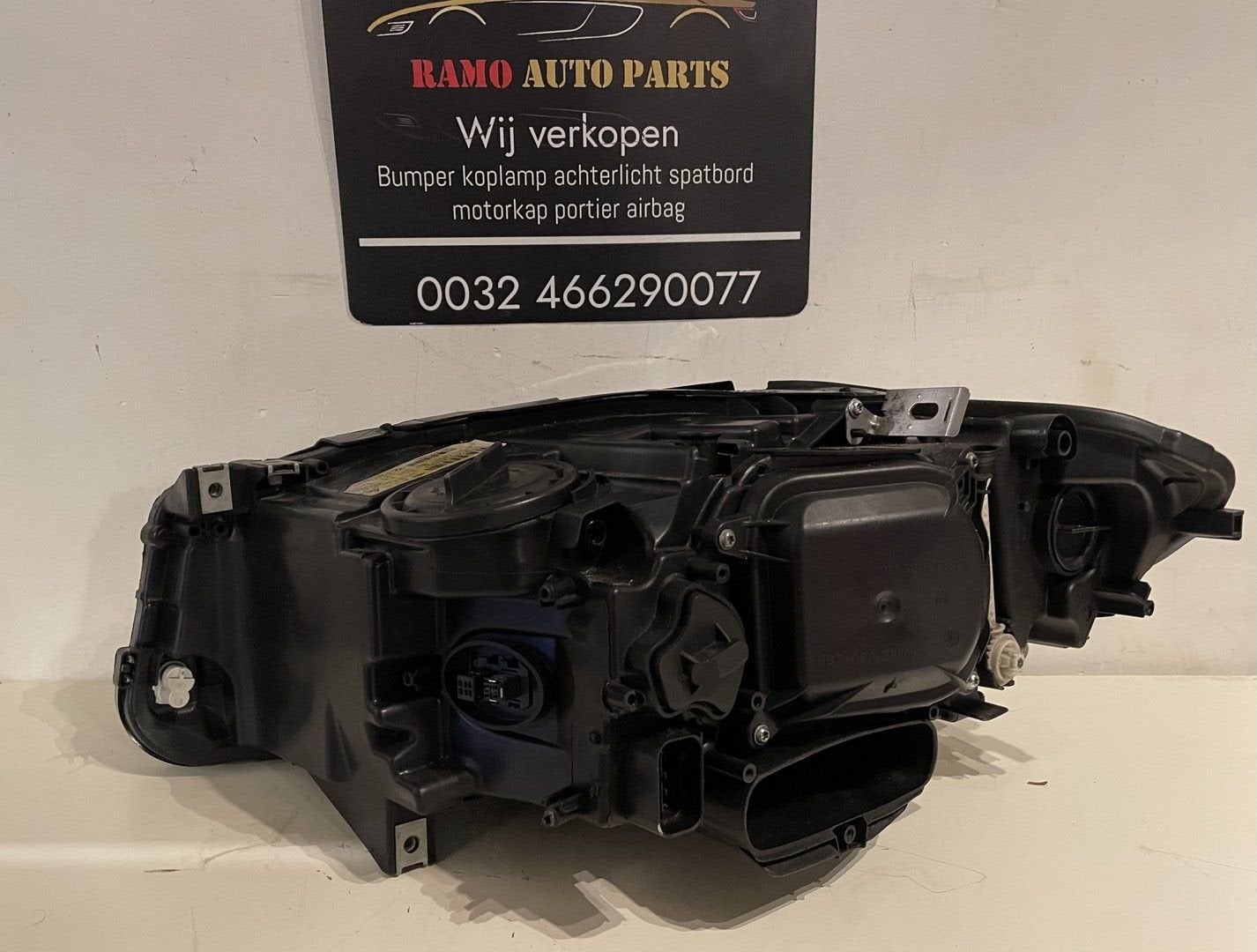 KOPLAMP BMW 5 SERIE F10 F11 XENON ADAPTIVE LED RECHTS 742415, -, Utilisé, -, Enlèvement ou Envoi