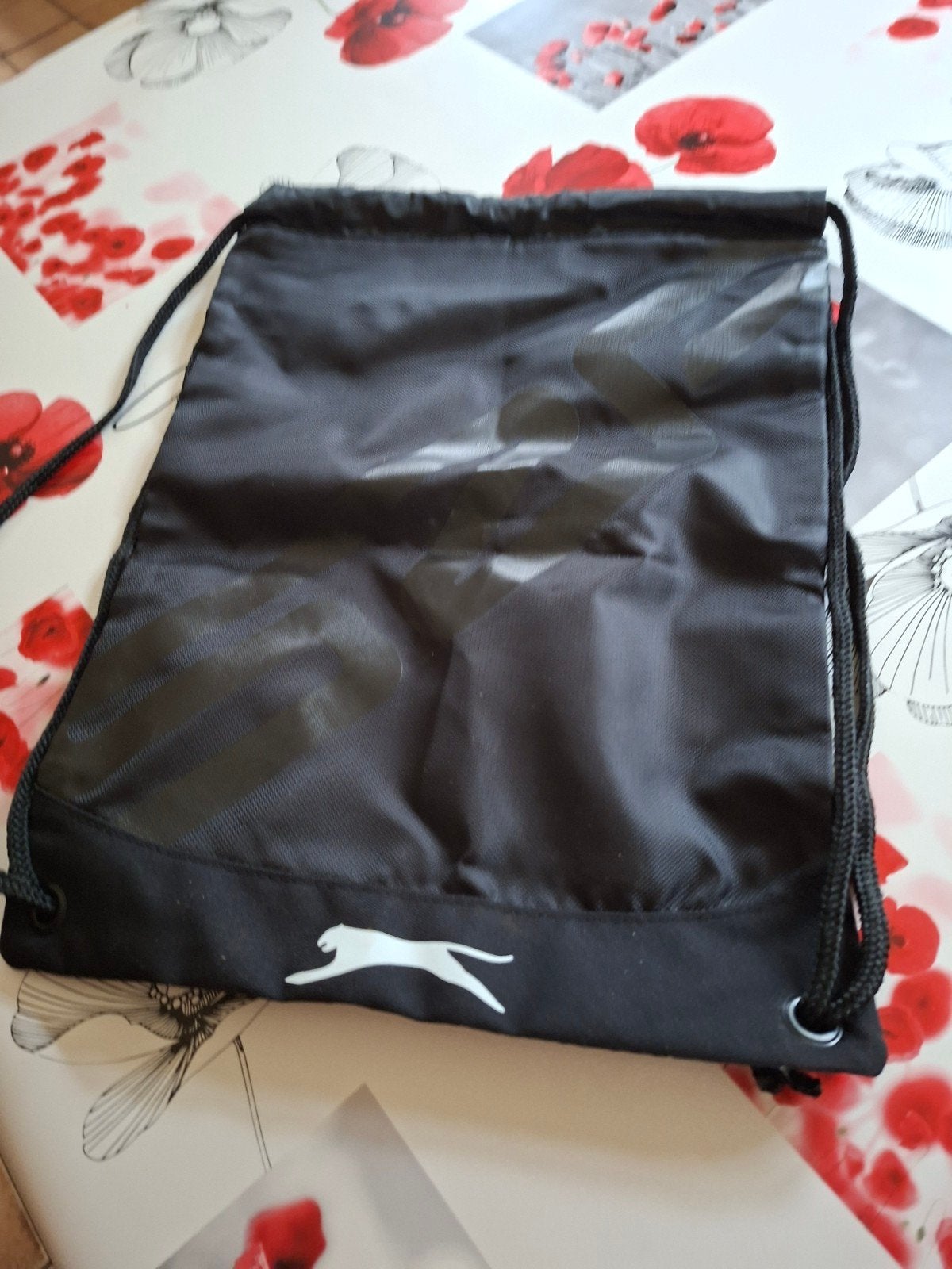 Slazenger sporttas. 42 cm x 31 cm. Negen., Handtassen en Accessoires, Ophalen of Verzenden