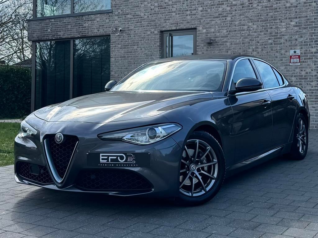 Alfa Romeo Giulia 2.0 Turbo Benzine 200pk, Auto's, Alfa Romeo, Automaat, Achterwielaandrijving, 4 cilinders, Leder