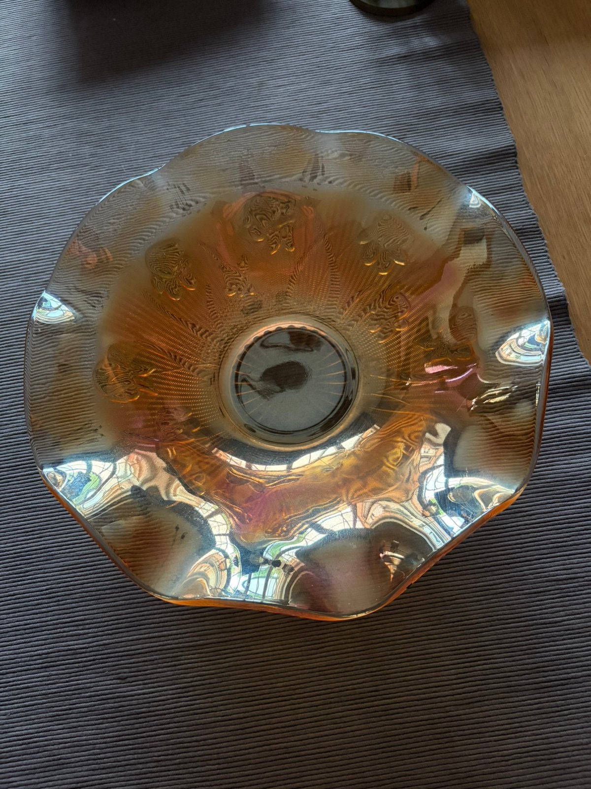 Art Deco Schaal 'Iris and Herringbone’, Enlèvement