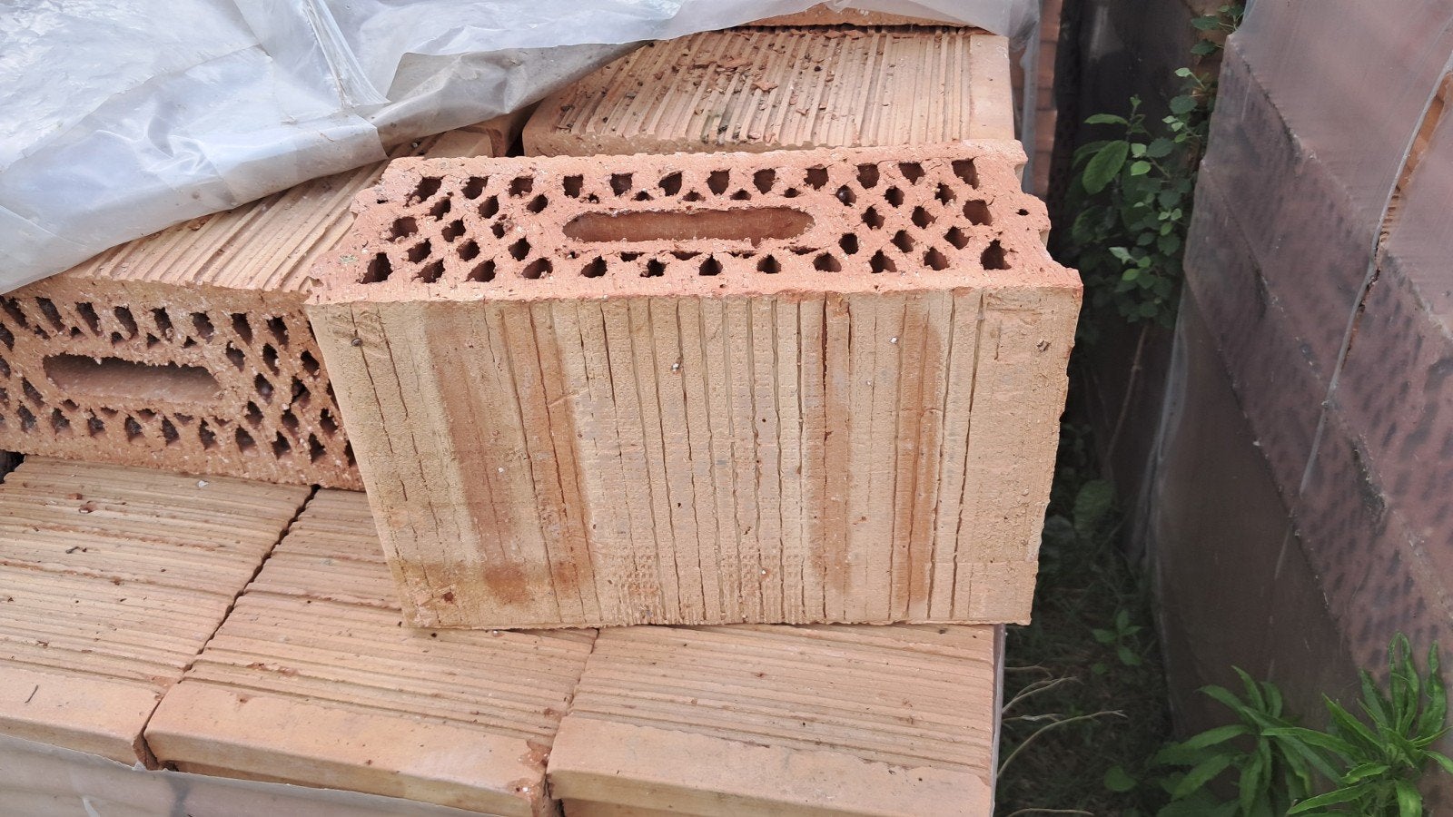 Nieuw! Wienerberger snelbouwstenen 13 volle paletten, Doe-het-zelf en Bouw, Metselstenen, Ophalen, Nieuw