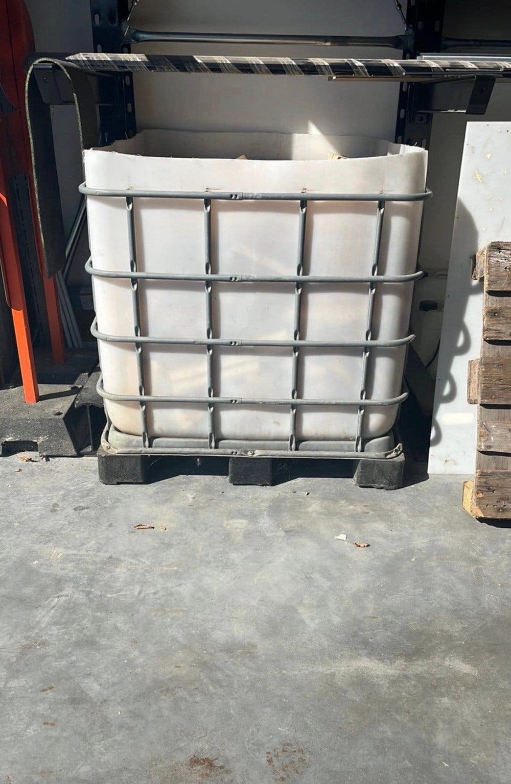 Demi-conteneur IBC, baril, bol de stockage ou bol à boire, Enlèvement, Comme neuf