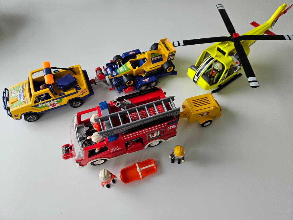 Playmobil brandweerwagen raceauto helikopter, Ophalen, Zo goed als nieuw, Los Playmobil