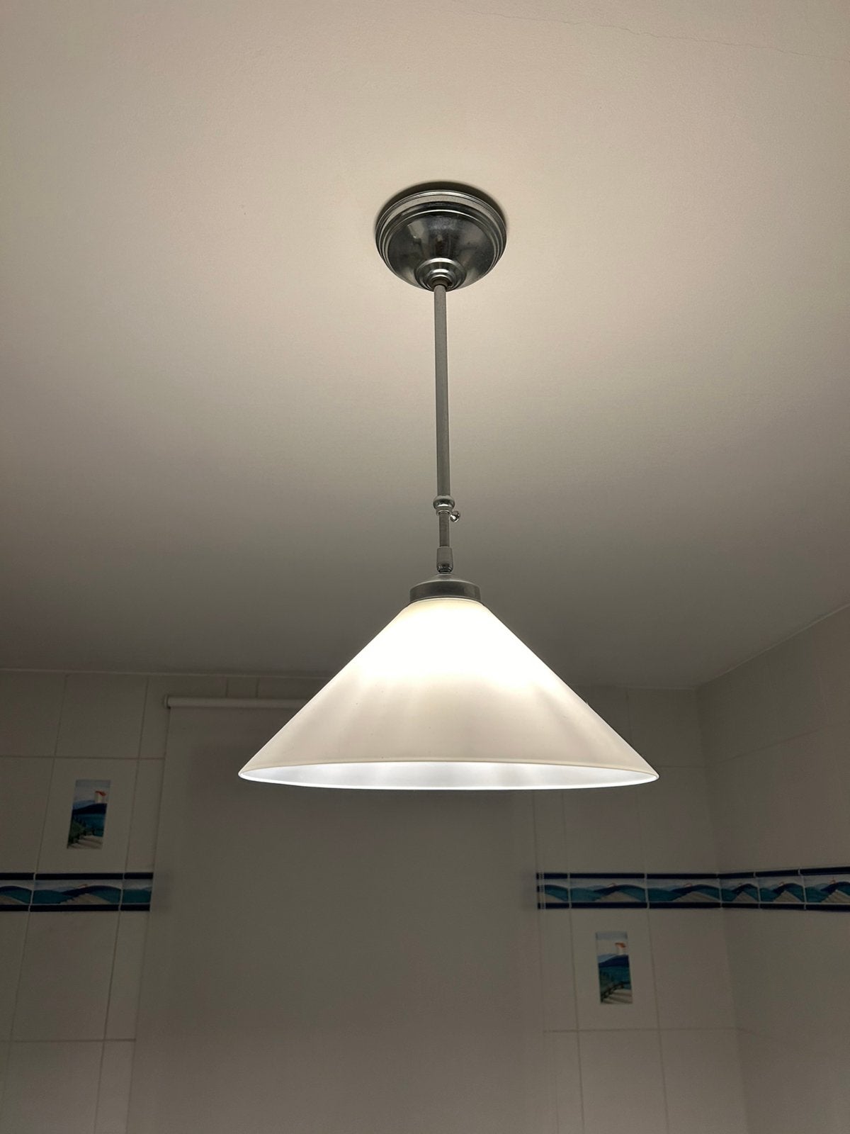 Prachtige lamp, verstelbaar in lengte porcelein kap, Enlèvement, Utilisé