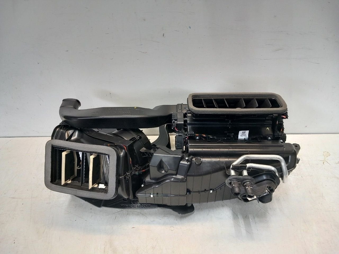Kachelhuis Audi Q8, Onderdelen@venauto.nl, Van der Ven Autorecycling B.V., Gebruikt, Ettenseweg 76, 4706 PB Roosendaal, The Netherlands