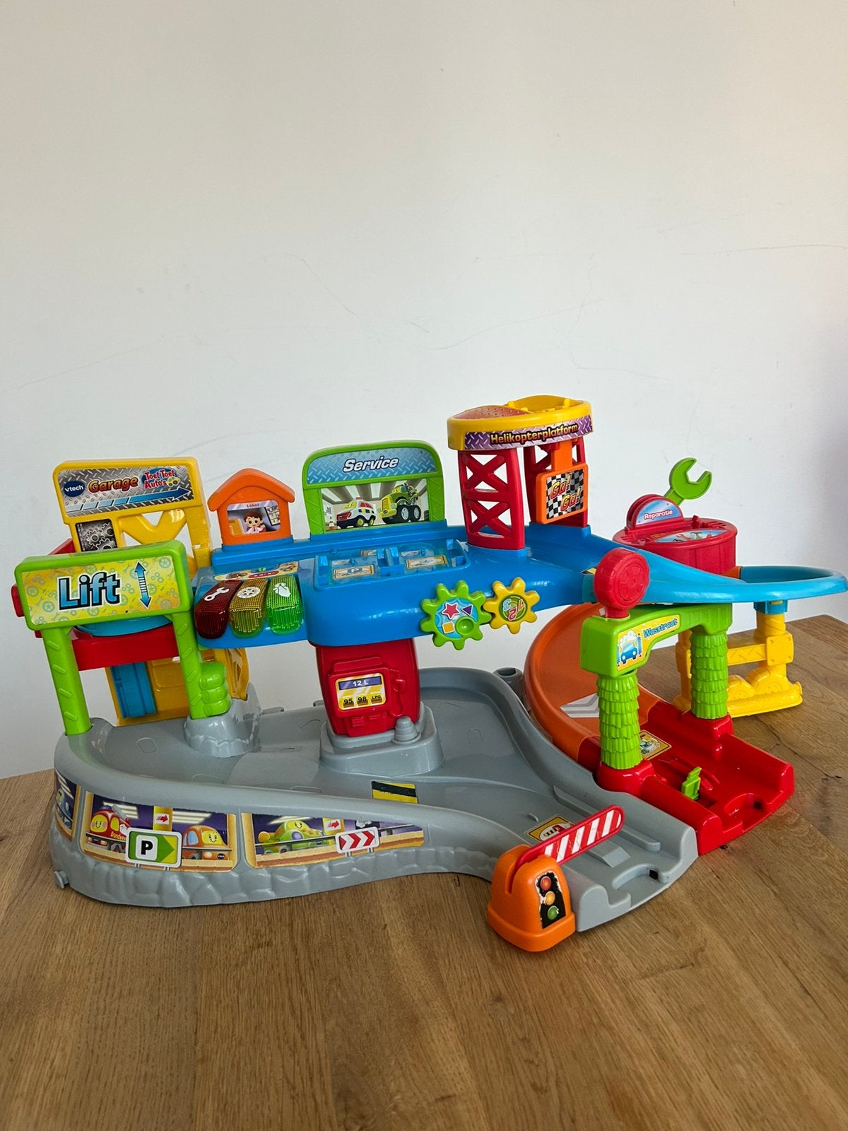 Toet toet auto Garage, Kinderen en Baby's, Ophalen, Zo goed als nieuw