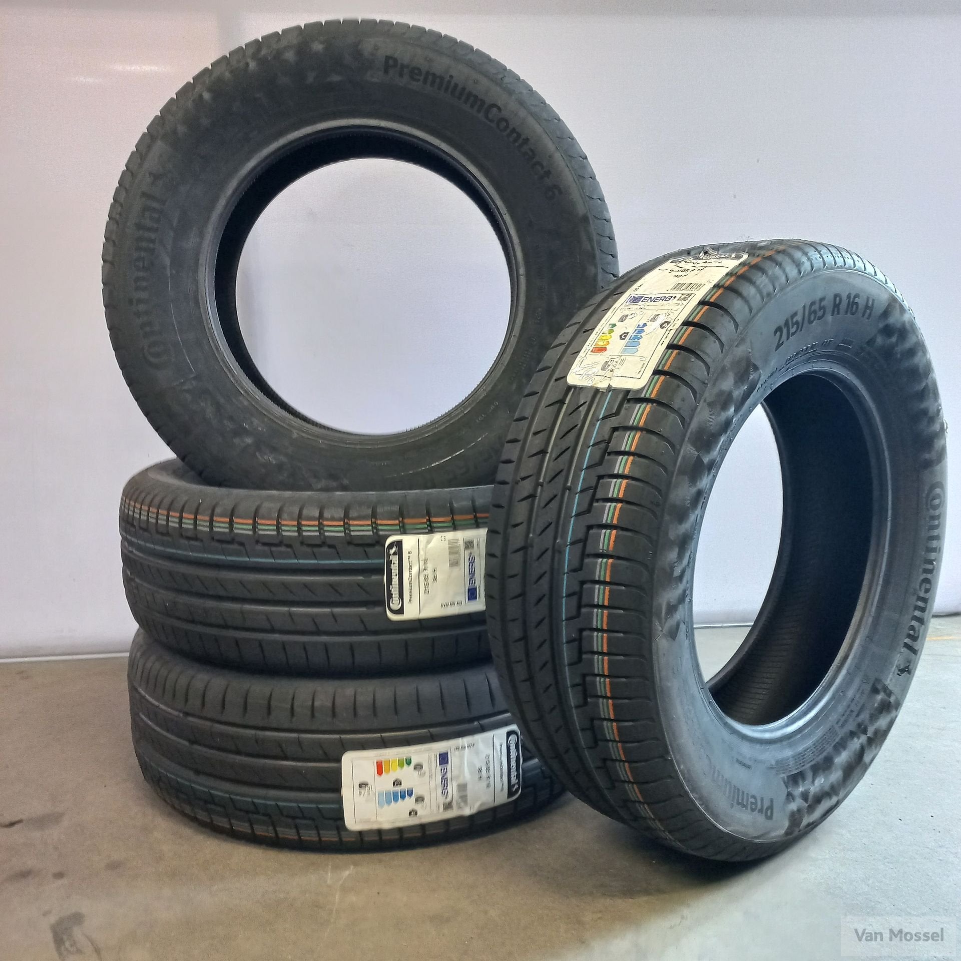 Continental PremiumContact 6 215/65/R16 98H, 215 mm, 16 pouces, Véhicule de tourisme, Pneus été
