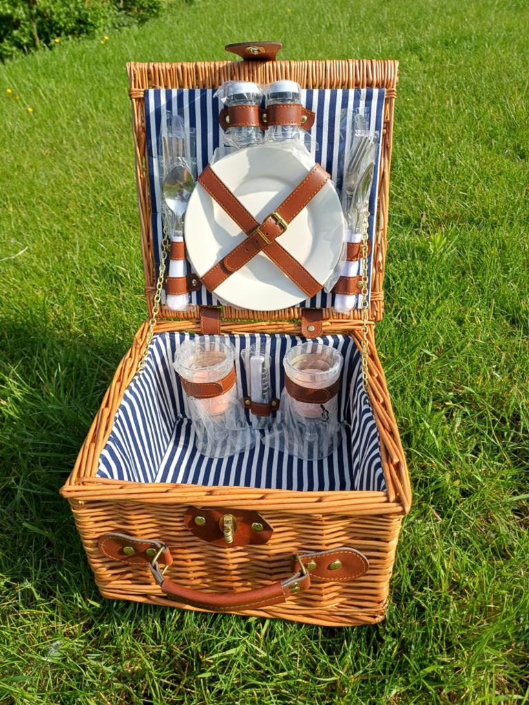 Picknickmand in niewstaat, Hobby & Loisirs créatifs, Paniers de pique-nique, Enlèvement