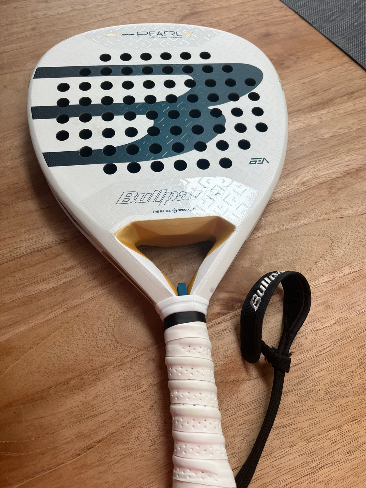Bullpadel pearl, Sports & Fitness, Padel, Enlèvement, Comme neuf