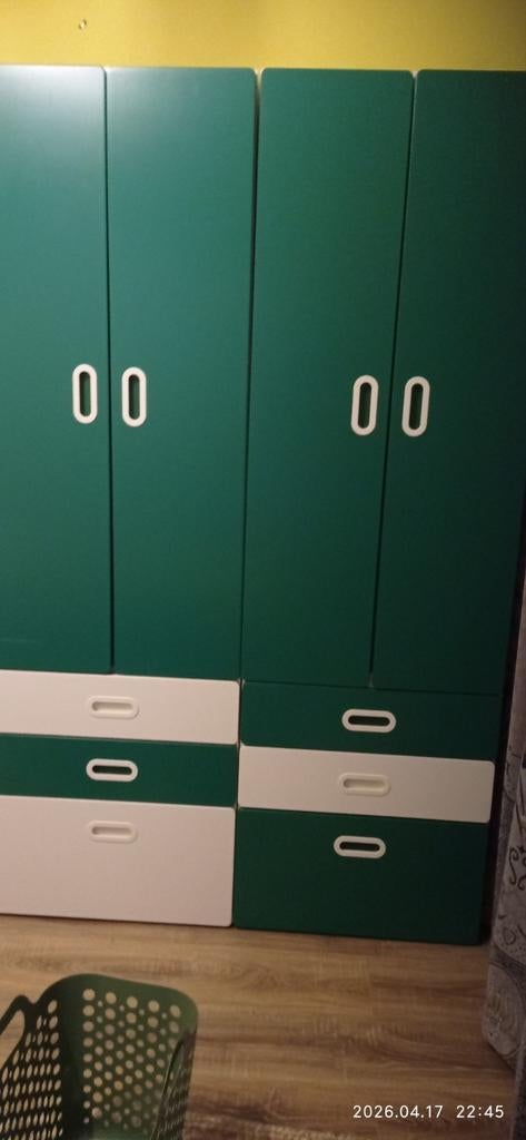 Twee kledingkast, Ophalen