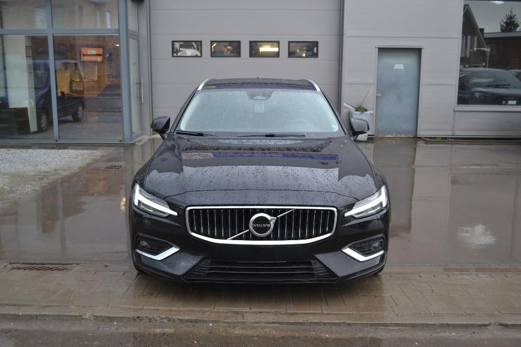 Volvo V60 HEATED SEATS/HARMANN KARDON, Autos, Volvo, Cuir, 2460 kg, Euro 6, Entreprise