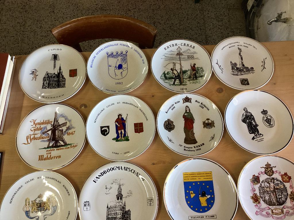 Gedenkborden boogschieten liggende en staande wip, Ophalen of Verzenden, Zo goed als nieuw