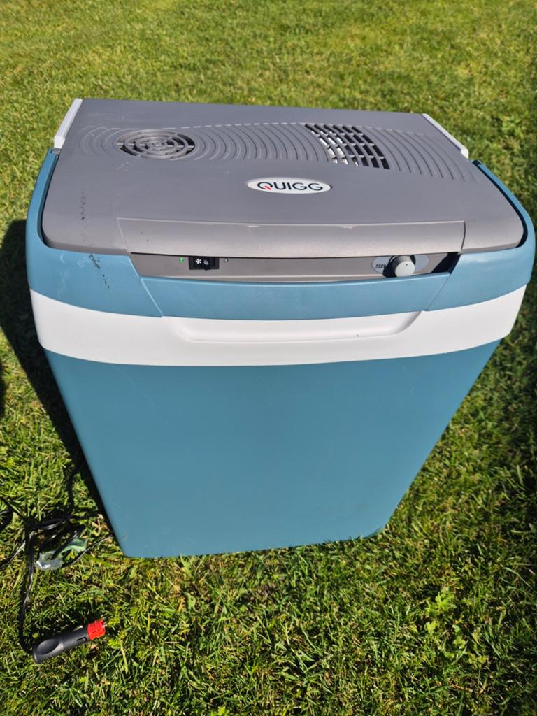 Réfrigérateur électrique avec allume-cigare et 220v, Enlèvement, Comme neuf