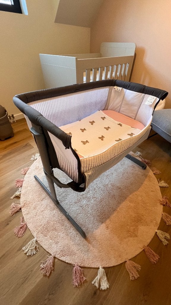 Co-sleeper, Kinderen en Baby's, Kinderkamer | Bedden, Ophalen, Zo goed als nieuw, Minder dan 140 cm, Minder dan 70 cm