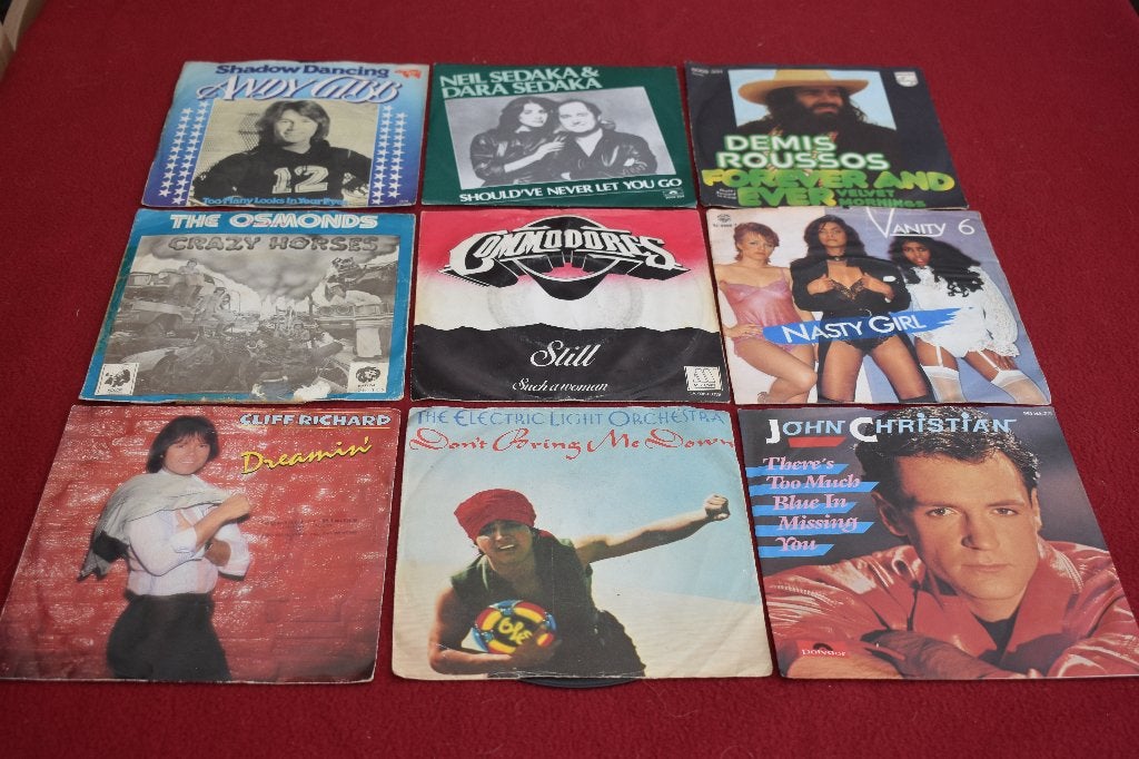 45t's genre pop, soul, rock, dance, beat, r&b, rap, beat..., CD & DVD, Vinyles | Pop, Enlèvement ou Envoi, Comme neuf, Autres genres