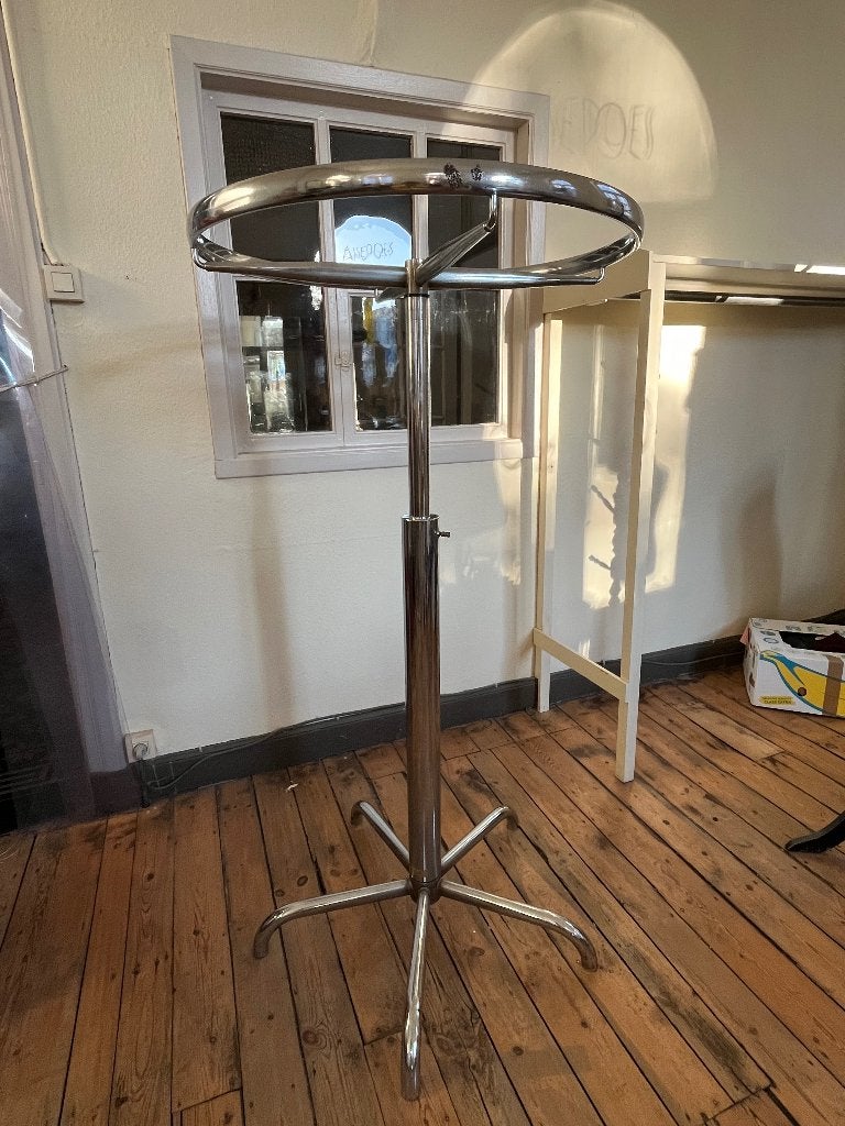 Rond design kledingrek, Ophalen, Gebruikt