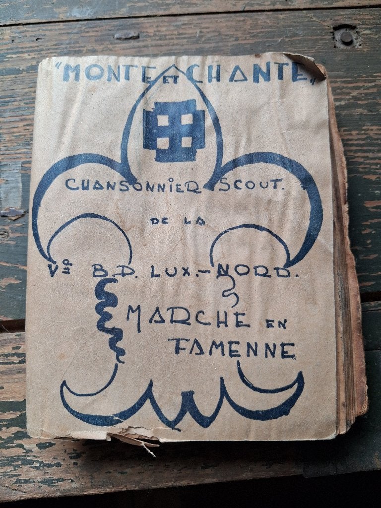 Ancien chansonnier scout années 40 Marche en Famenne, Enlèvement ou Envoi, Utilisé, Livre ou Revue