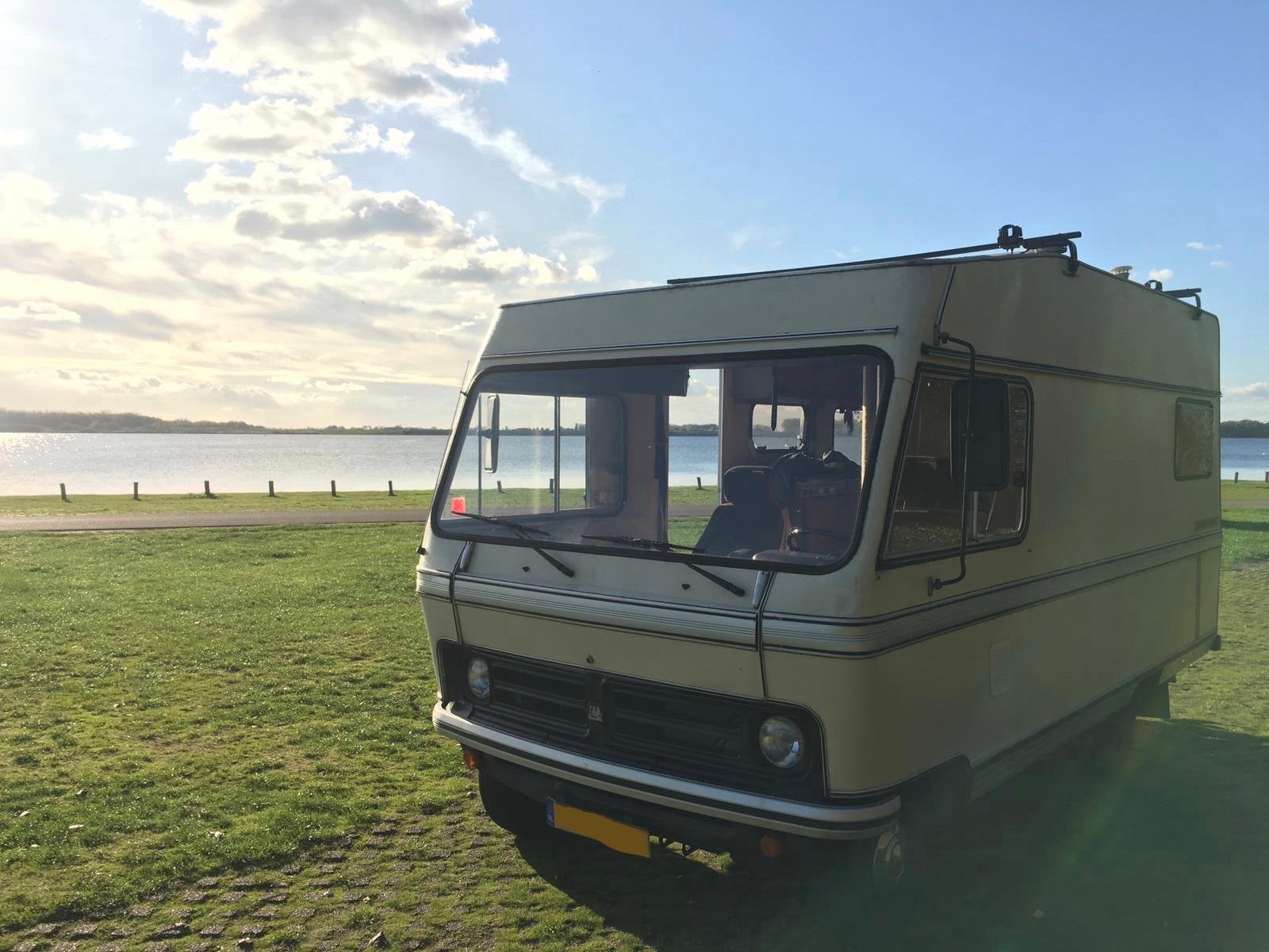 Oldtimer Bedford met Hymer opbouw, Integraal, Koelkast, Handgeschakeld, Particulier