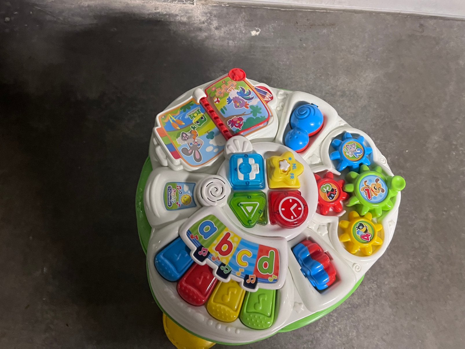 Clementoni Eerste Ontdekkingen speeltafel, Enlèvement, Comme neuf